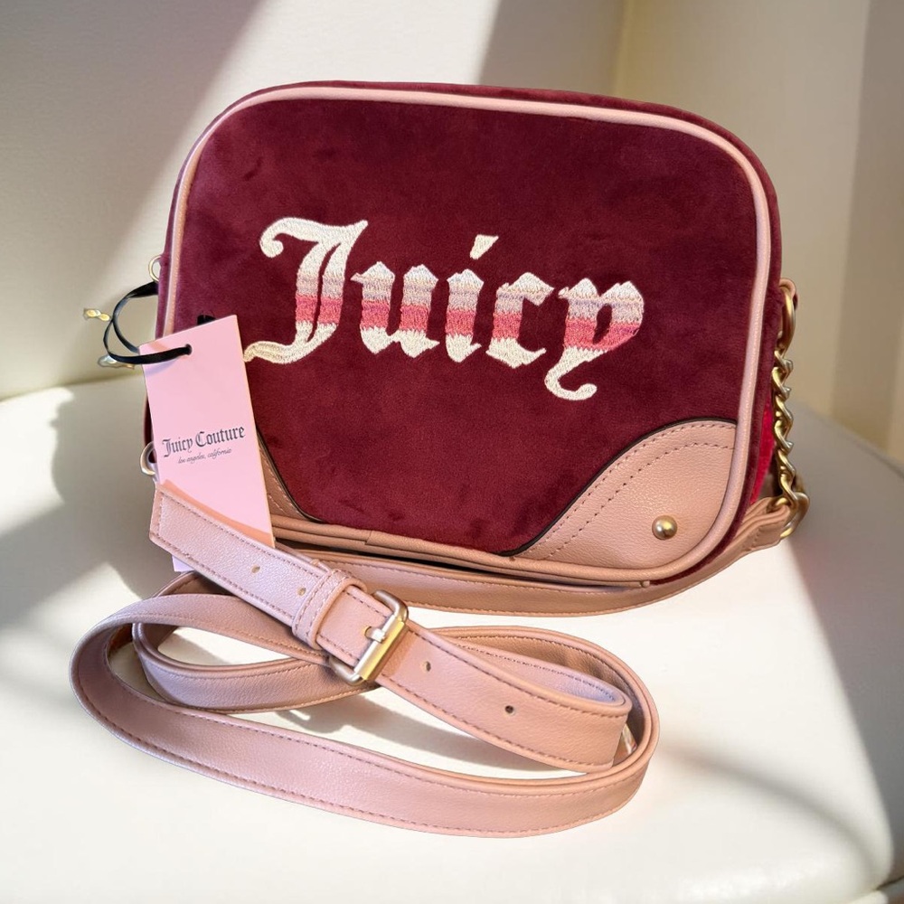 Juicy Couture NWT Cranberry & Pink Velour Gold Chain Crossbody Camera Bag (P153)